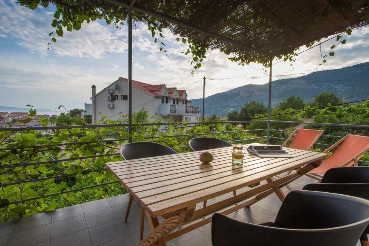 Apartments Zambarlin Komiža Esterno foto
